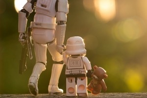 Cogerse de las manos inteligencia emocional